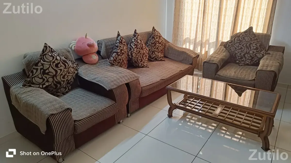 Sofa set with glass tea table - Sofa Sets - Daskroi - Image 5