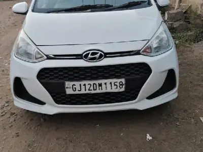 Grand i10, 1 owner, Petrol+cng Grand i10, 1 owner, Petrol+cng