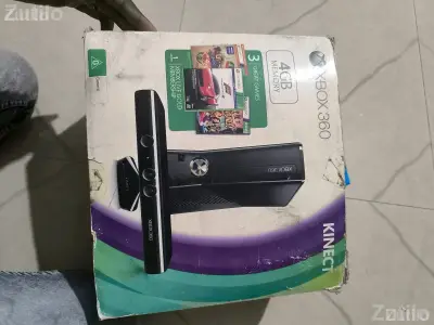 Xbox 360 Kinect Console with Controller