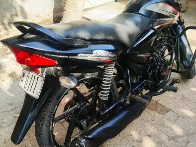 2014 Honda CB Shine with New Tubeless Tyres 2014 Honda CB Shine with New Tubeless Tyres