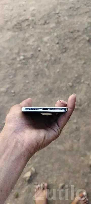 Slim Metallic Android Smartphone - Mobile Phones - Visavadar - Image 2