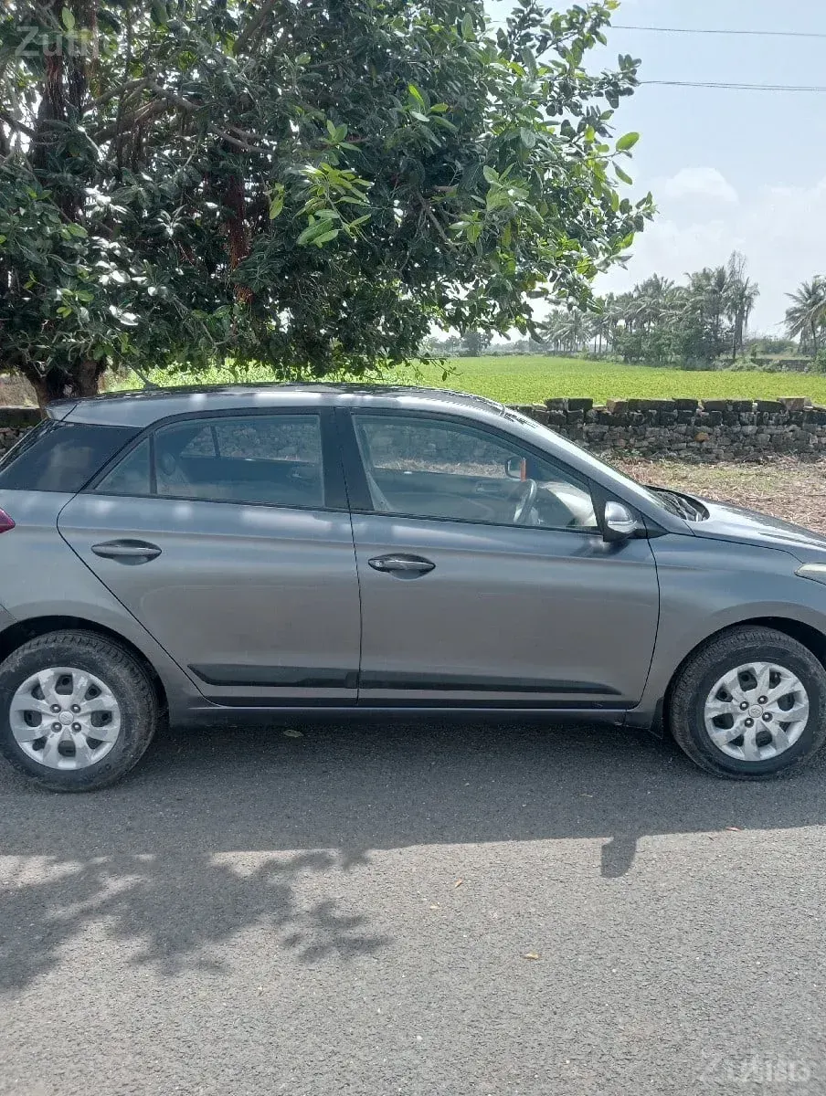 i20 sportz.  diesel. - કાર - રણાવાવ - Image 2