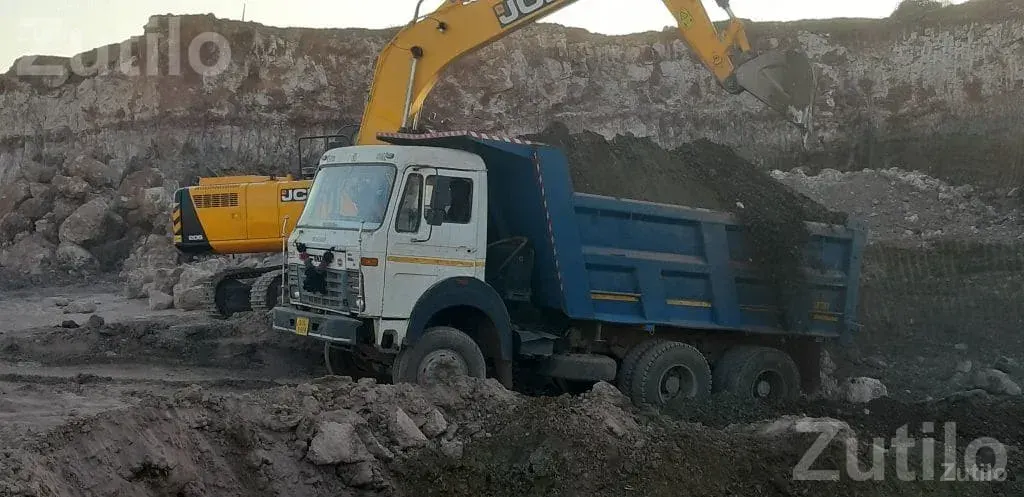 10 Wheel Hyva Damper Truck on Rent - Vehicle Rentals - Lalpur - Image 3