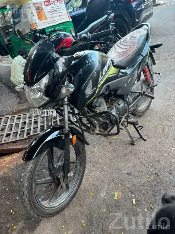 Honda Livo 2017 Bike, 3rd Owner - બાઇક્સ - સુરત શહેર - Image 3