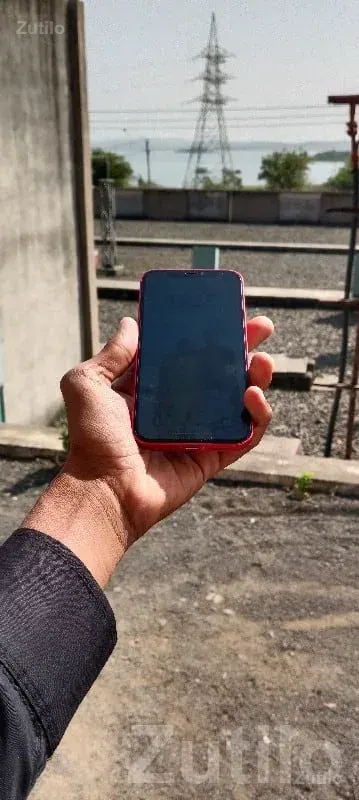 Apple iPhone 12 Red 128GB - મોબાઇલ ફોન - જામજોધપુર - Image 3