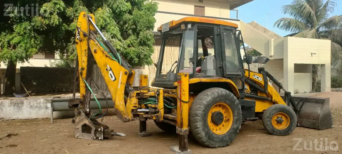 2014 JCB With Breaker, No Welding - બાંધકામના વાહનો - પોરબંદર - Image 2