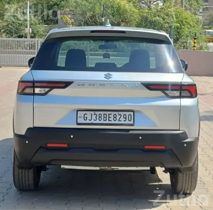 Maruti Suzuki Brezza LXI CNG 75000 km - કાર - પાલનપુર - Image 4