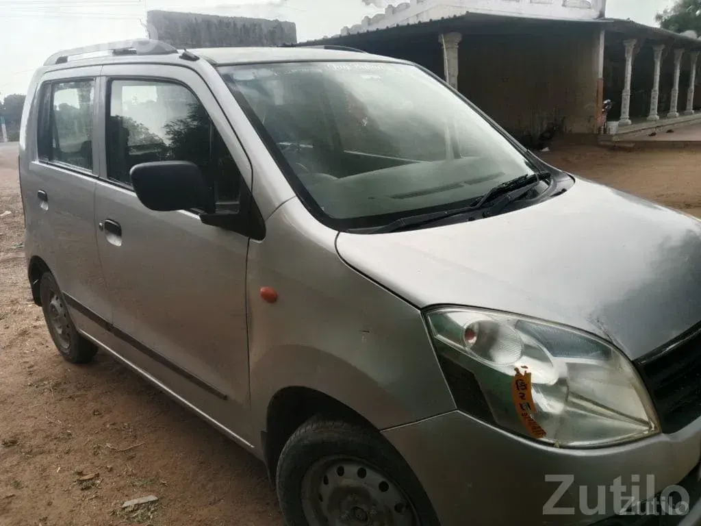 2010 Maruti Suzuki WagonR with Working AC - Cars - Deesa - Image 5