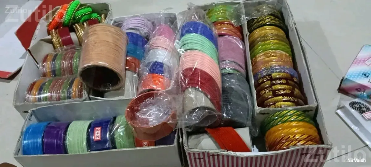 Fashion Accessories Stock for Shop Clearance - ફેશન ઍક્સેસરીઝ - વડોદરા શહેર - Image 3
