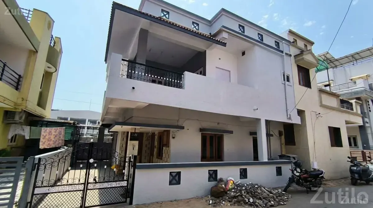 Tenament House for Sale Sola Science City - House for Sale - Ahmedabad City - Image 4