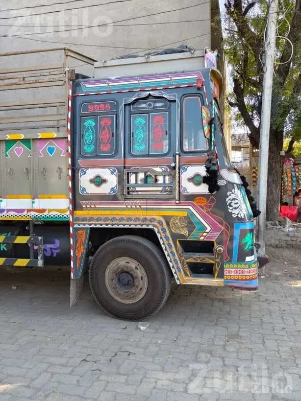 Ashok Leyland 2015 Goods Truck - ટ્રક અને લોરી - ધારી - Image 4