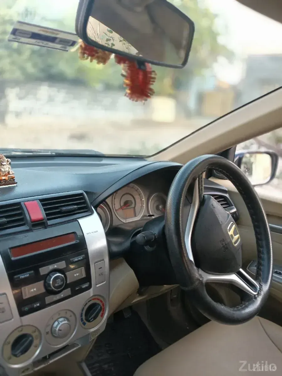 ફોરવહીલ વેચવાની છે - Cars - Vadodara City - Image 3