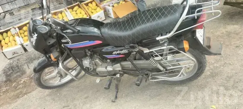Hero Splendor 2018 Bike 2nd Owner - બાઇક્સ - રણાવાવ - Image 2