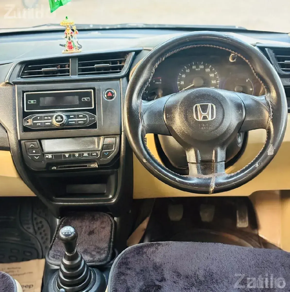 2015 Maruti Suzuki Swift VXI Petrol - કાર - રાજકોટ શહેર - Image 2