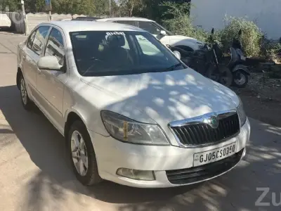Skoda Laura 2.0 TDI Automatic 2012 Skoda Laura 2.0 TDI Automatic 2012