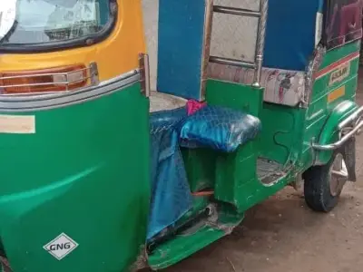 2016 CNG Auto Rickshaw, Third Owner 2016 CNG Auto Rickshaw, Third Owner