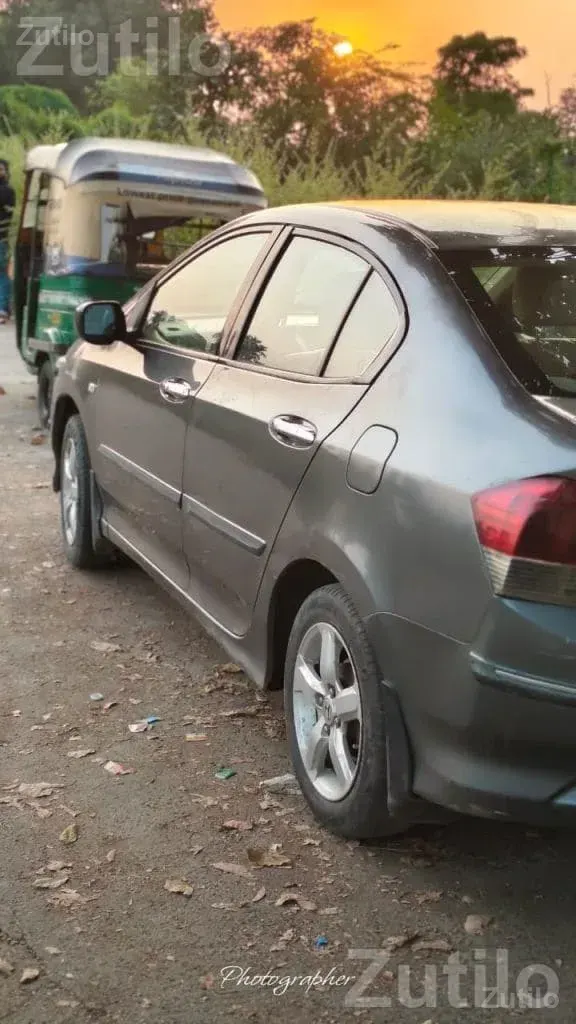Honda City 2010 CNG Petrol Sedan - Cars - Barwala - Image 3