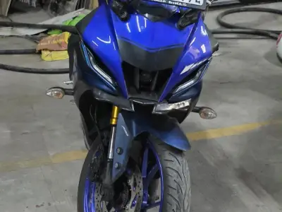 Yamaha r15 v4 2nd owner brand new Yamaha r15 v4 2nd owner brand new
