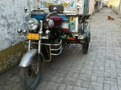 2015 Cargo Auto Rickshaw for Sale 2015 Cargo Auto Rickshaw for Sale