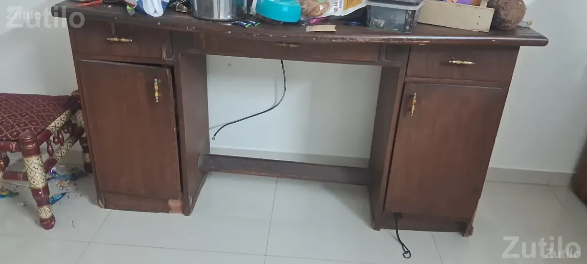Office table - ઓફિસ ફર્નિચર - અમદાવાદ શહેર - Image 1