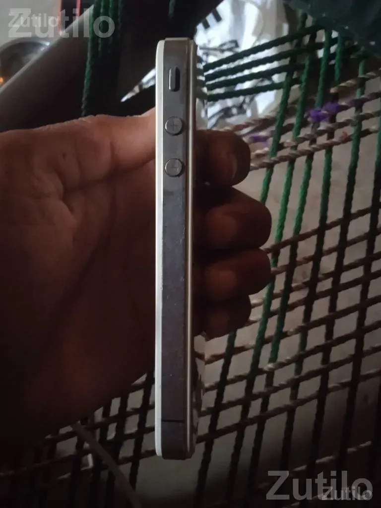 Apple iPhone 4 2010 With Cable - Mobile Phones - Visnagar - Image 2