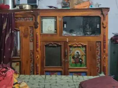 Wooden Kabat Cupboard with Mirror and Storage Wooden Kabat Cupboard with Mirror and Storage