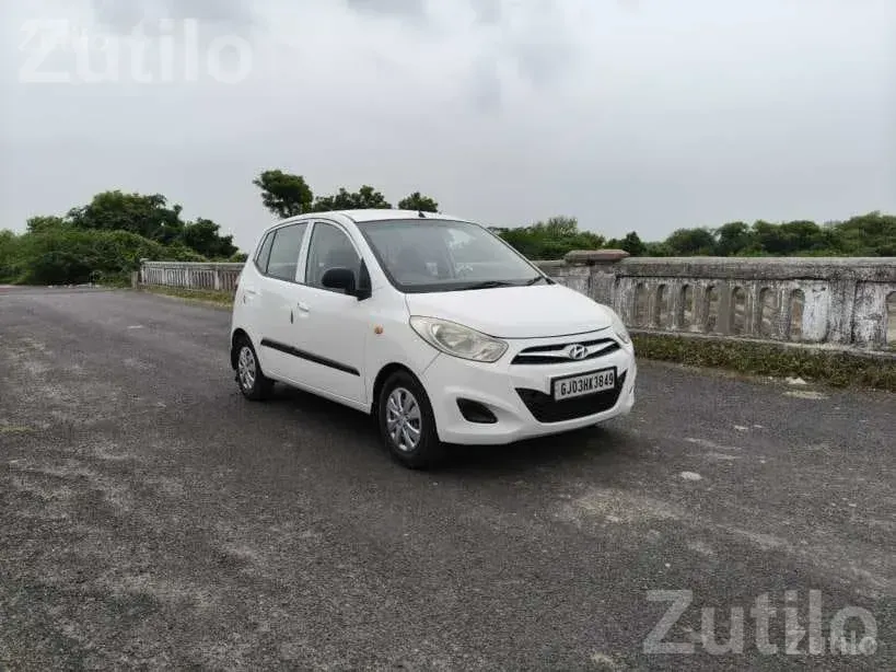 Hyundai i10 2015 Petrol CNG White Car - કાર - માંડલ - Image 4