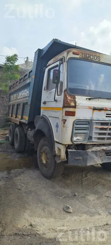 Tata 2518 BS3 2014 Tipper Truck - Trucks & Lorries - Songadh - Image 3