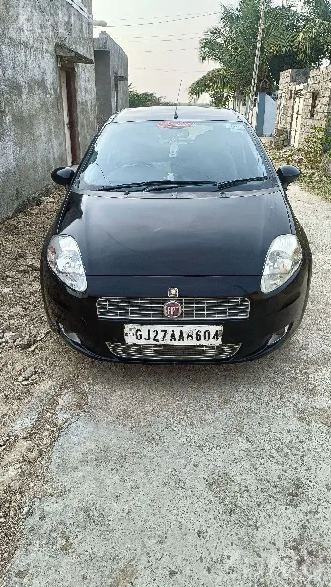 Fiat Punto 2014 Full Loaded Car - કાર - રણાવાવ - Image 3