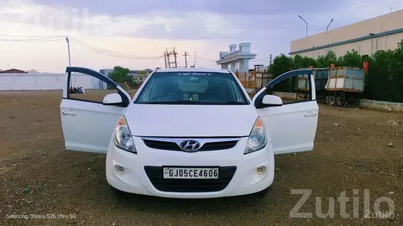 Hyundai i20 Magna 2010 Petrol CNG - Cars - Mahuva - Image 4