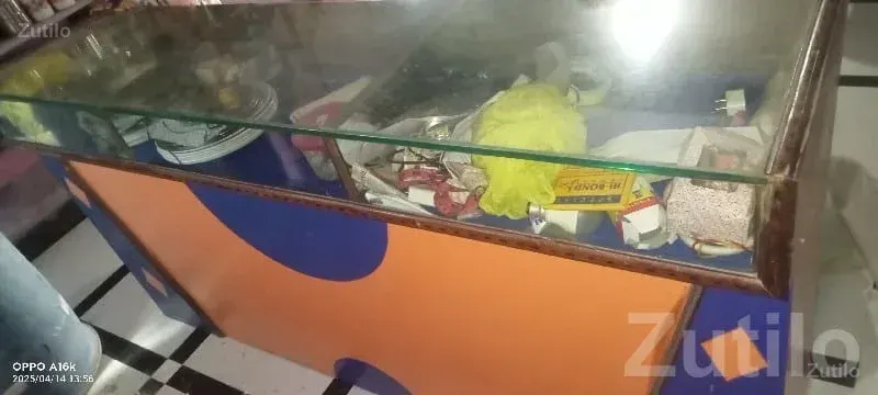 Glass Top Mobile Shop Counter Cabinet - મોબાઇલ ફોન - રણાવાવ - Image 2