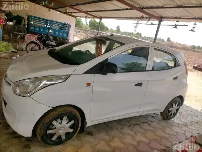Hyundai Eon Era Plus White Car