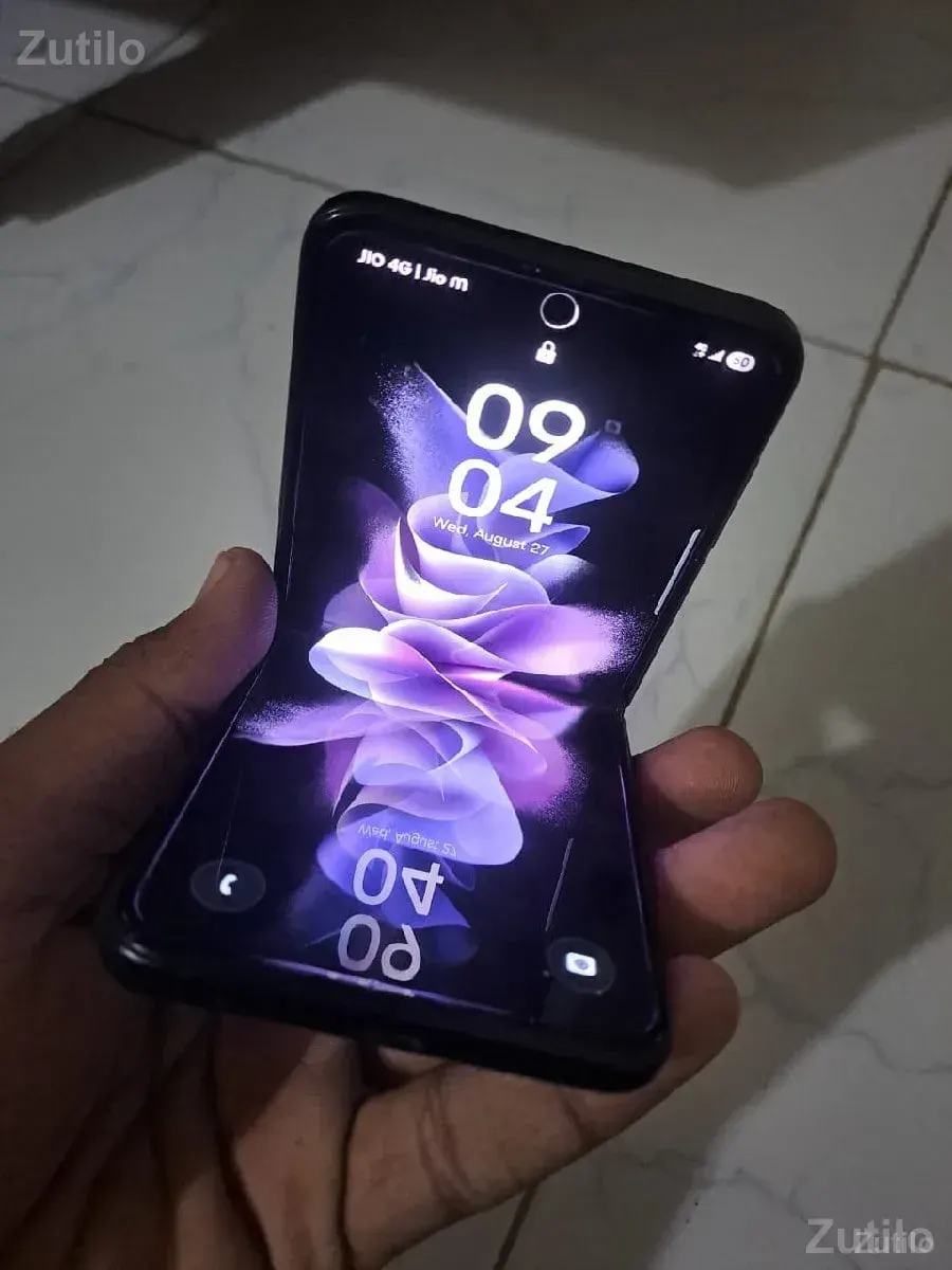 flip 3 good condition 128gb - Mobile Phones - Una - Image 3