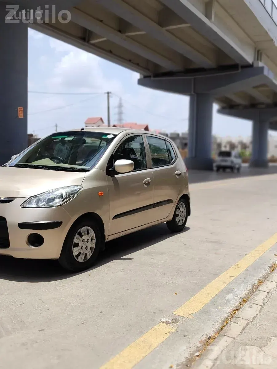 2010 Hyundai i10 1.2 CNG Car - કાર - રાજકોટ શહેર - Image 2