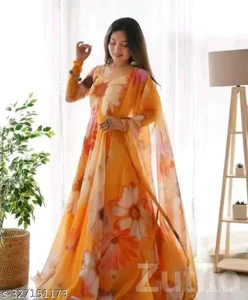 Women Georgette Floral Dress with Dupatta - મહિલાઓના કપડા - આણંદ - Image 2