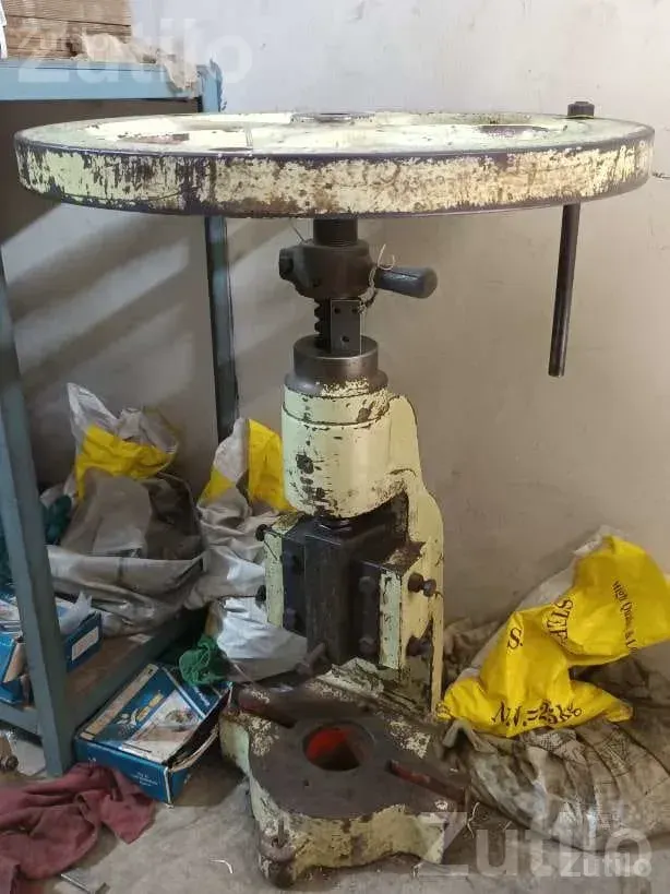 No. 4 Manual Industrial Press Machine - મશીનરી - રાજકોટ શહેર - Image 4