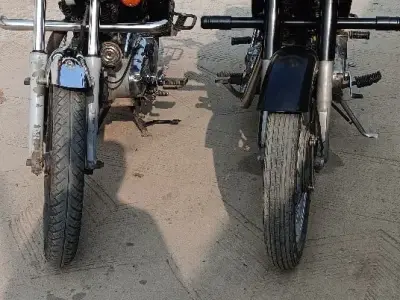 Royal Enfield Bullet 350 Black 2016 Royal Enfield Bullet 350 Black 2016