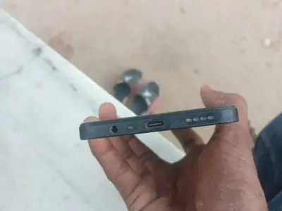 Smartphone with Company Fitting Combo