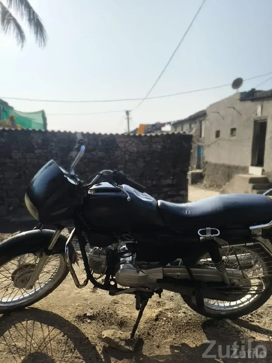 Used 2005 Honda Motorcycle for Sale - Bikes - Keshod - Image 3