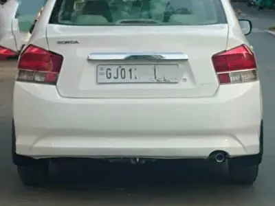 Honda City i-VTEC S White Sedan Honda City i-VTEC S White Sedan