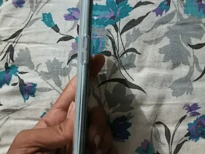 OnePlus Smartphone in Good Condition OnePlus Smartphone in Good Condition