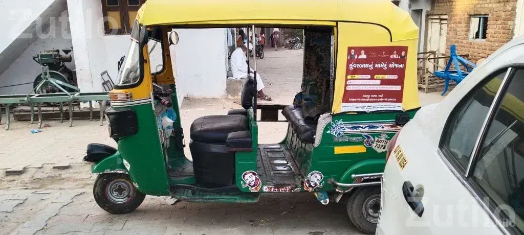 Bajaj Auto Rickshaw 4 Stroke 2020 Model - ઓટો રિક્ષા - શંખેશ્વર - Image 5