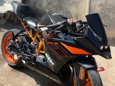 KTM RC 200 Black and Orange Sports Bike