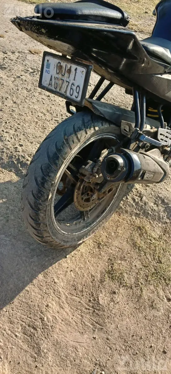 Yamaha Sports Bike in Black - Bikes - Keshod - Image 3