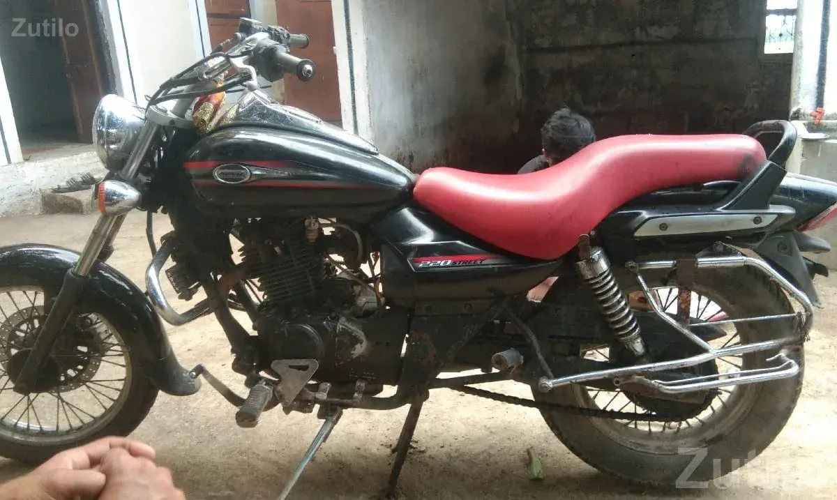 Bajaj Avenger 220 2014 Used Bike - બાઇક્સ - ભેસાણ - Image 2