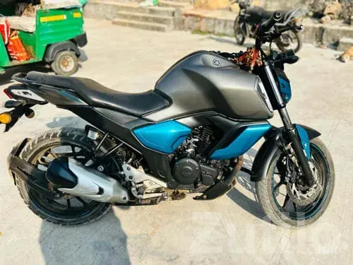 Yamaha FZS Used Bike in Top Condition - Bikes - Sutrapada - Image 3
