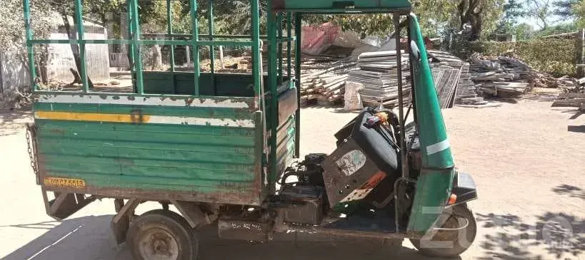 Tempo Rickshaw 2012 Model Three Wheeler - ઓટો રિક્ષા - પાલનપુર - Image 5