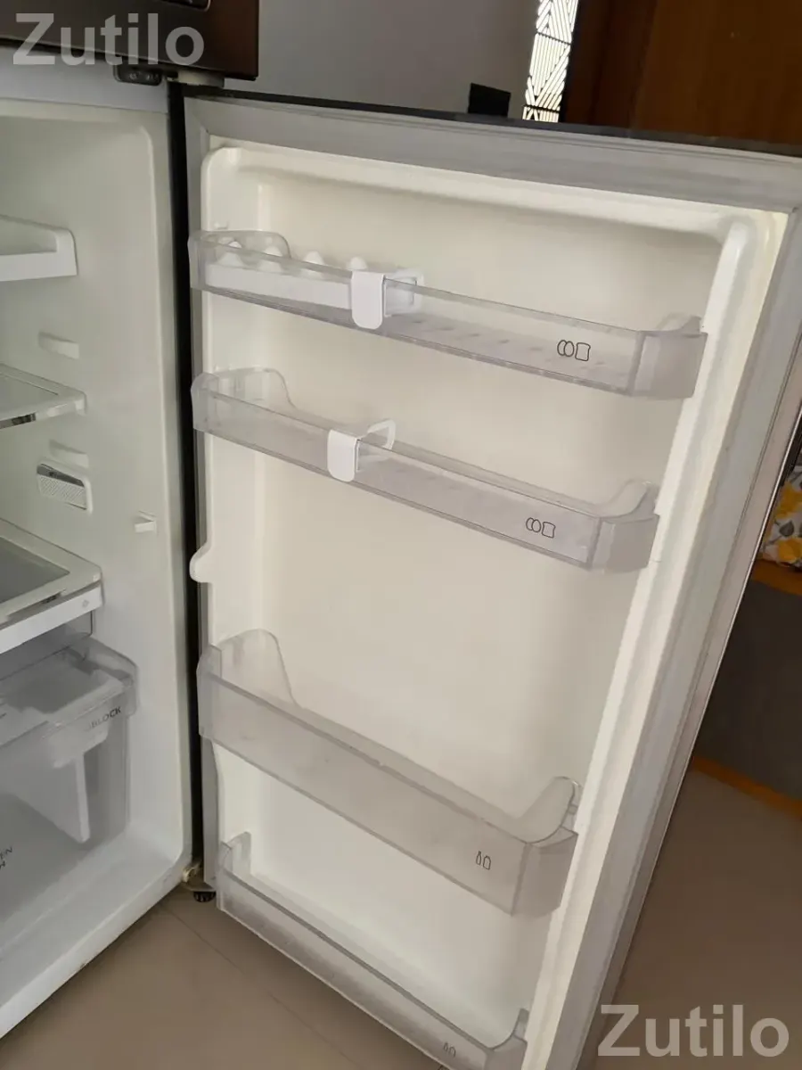 Whirlpool double door fridge - Refrigerators - Ahmedabad City - Image 3