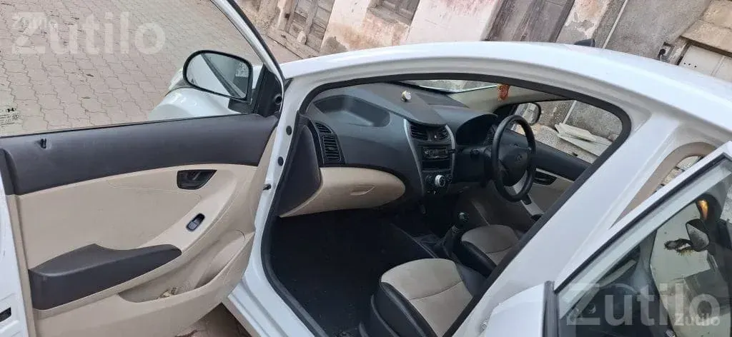 Hyundai Eon Era Plus 2015 Petrol - કાર - જામજોધપુર - Image 5