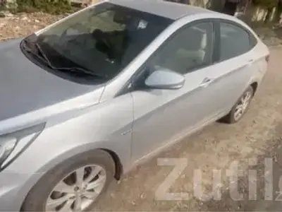 Hyundai Verna 2012, 49000 km, New Tyres Hyundai Verna 2012, 49000 km, New Tyres